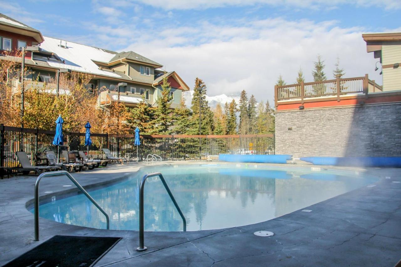 Appartement Spectacular Mountain View Corner Unit Pool Hot Tub Park Pass à Canmore Extérieur photo